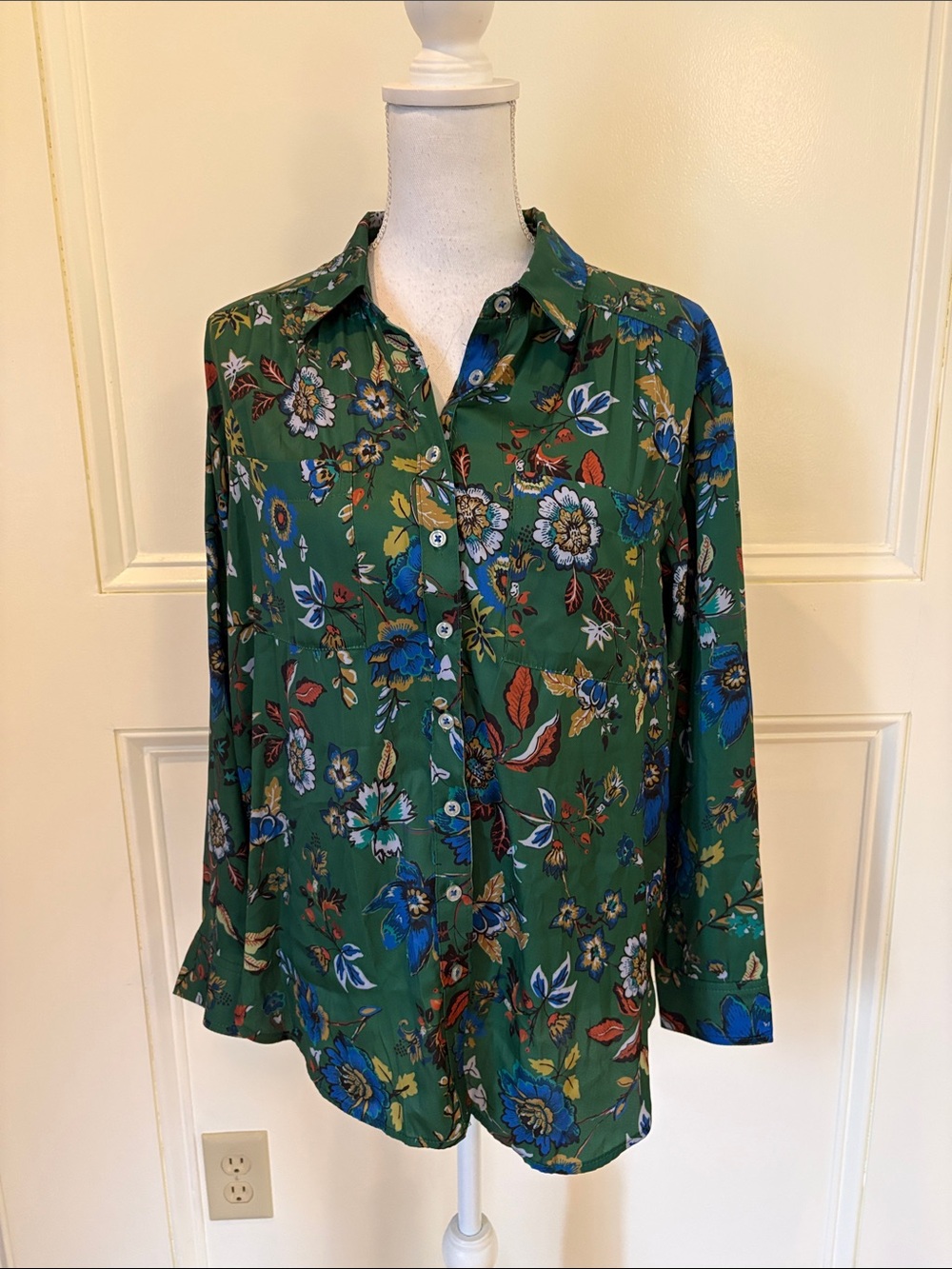 Anthropologie Green Floral Button-Down Blouse with Blue and Red Accents